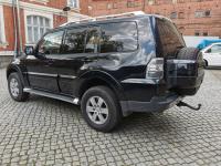 Bascula mitsubishi pajero 2010