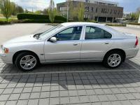 Incuietoare capota volvo s60 2005