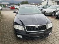 Pompa vacuum motor skoda octavia 2014