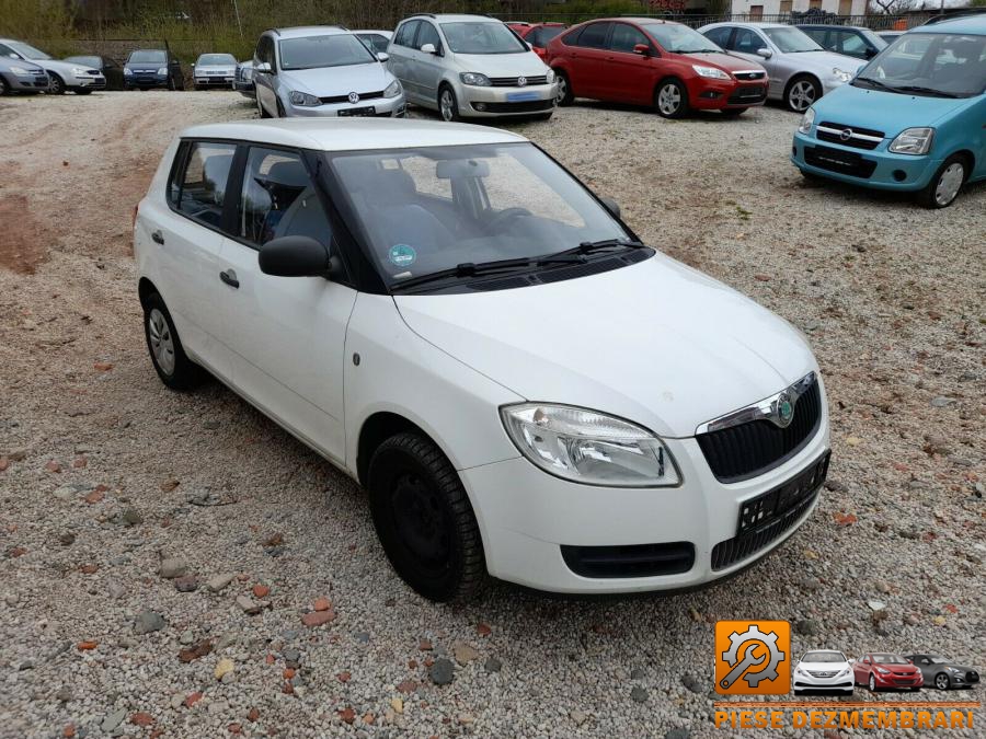 Traversa skoda fabia 2011