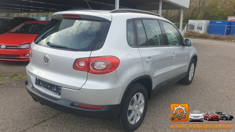 Traversa volkswagen tiguan 2011